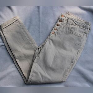 Universal Thread Size 6/28R High Rise Skinny Cream Pants